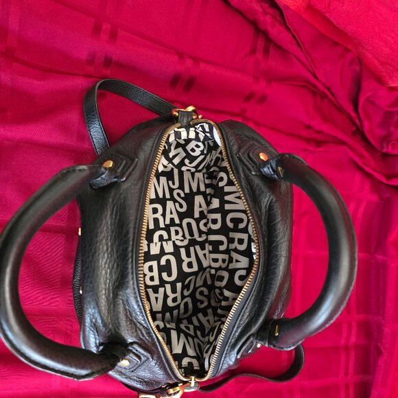 Marc Jacobs Handbag, Round w Handles and Crossbody Strap, Leather - Picture 4 of 9